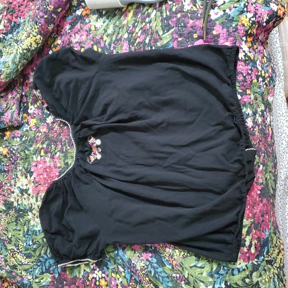 JOIE size large embroidered peasant style top with elasticized waist. - Picture 2 of 7